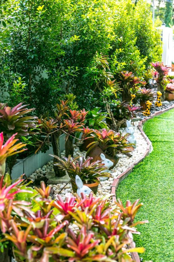 ตะวันอพาร์ทเม้นท์โฮเทลthawanapartmenthotel Satun Exteriör bild