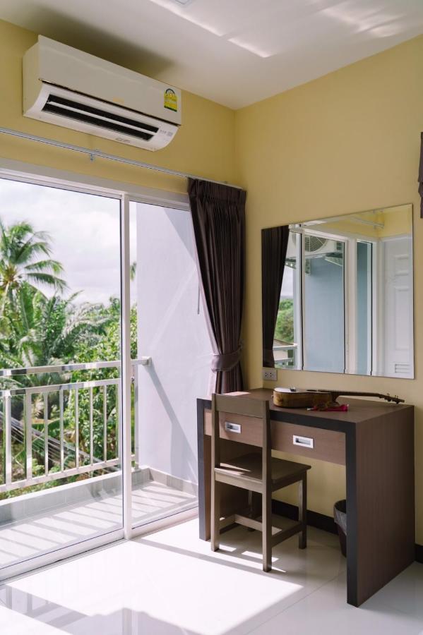 ตะวันอพาร์ทเม้นท์โฮเทลthawanapartmenthotel Satun Exteriör bild