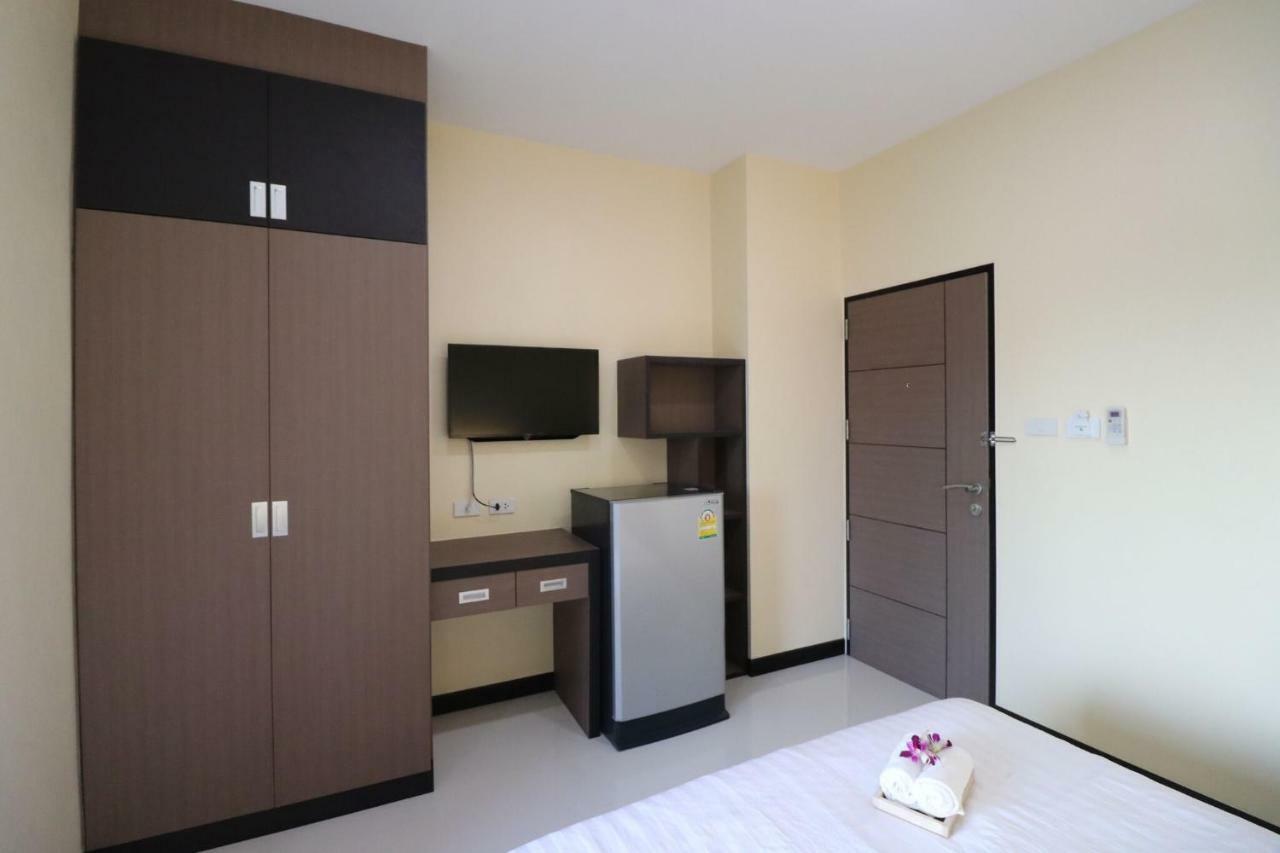ตะวันอพาร์ทเม้นท์โฮเทลthawanapartmenthotel Satun Exteriör bild