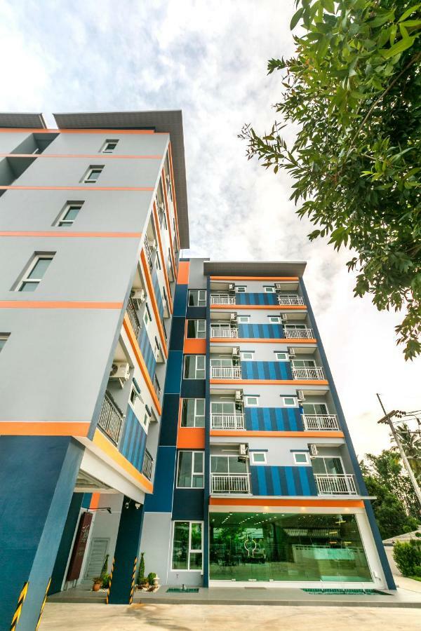ตะวันอพาร์ทเม้นท์โฮเทลthawanapartmenthotel Satun Exteriör bild